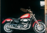 Harley-Davidson XL 883 R Sportster